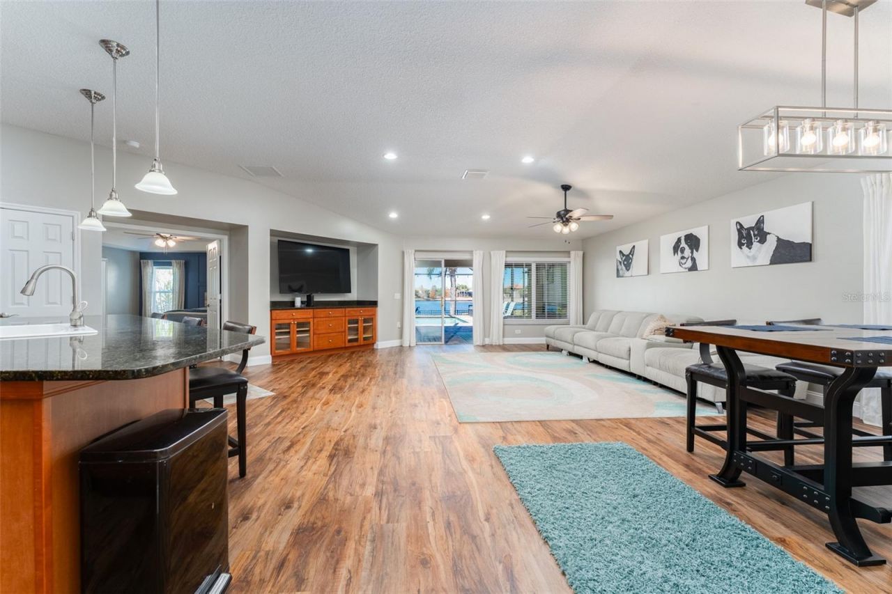 5431 Sandy Shell Drive, Apollo Beach, FL 33572 Photo