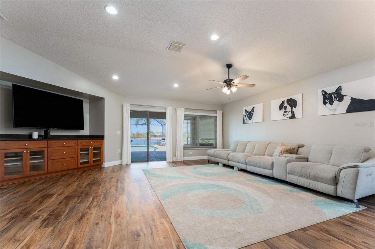 5431 Sandy Shell Drive, Apollo Beach, FL 33572 Photo