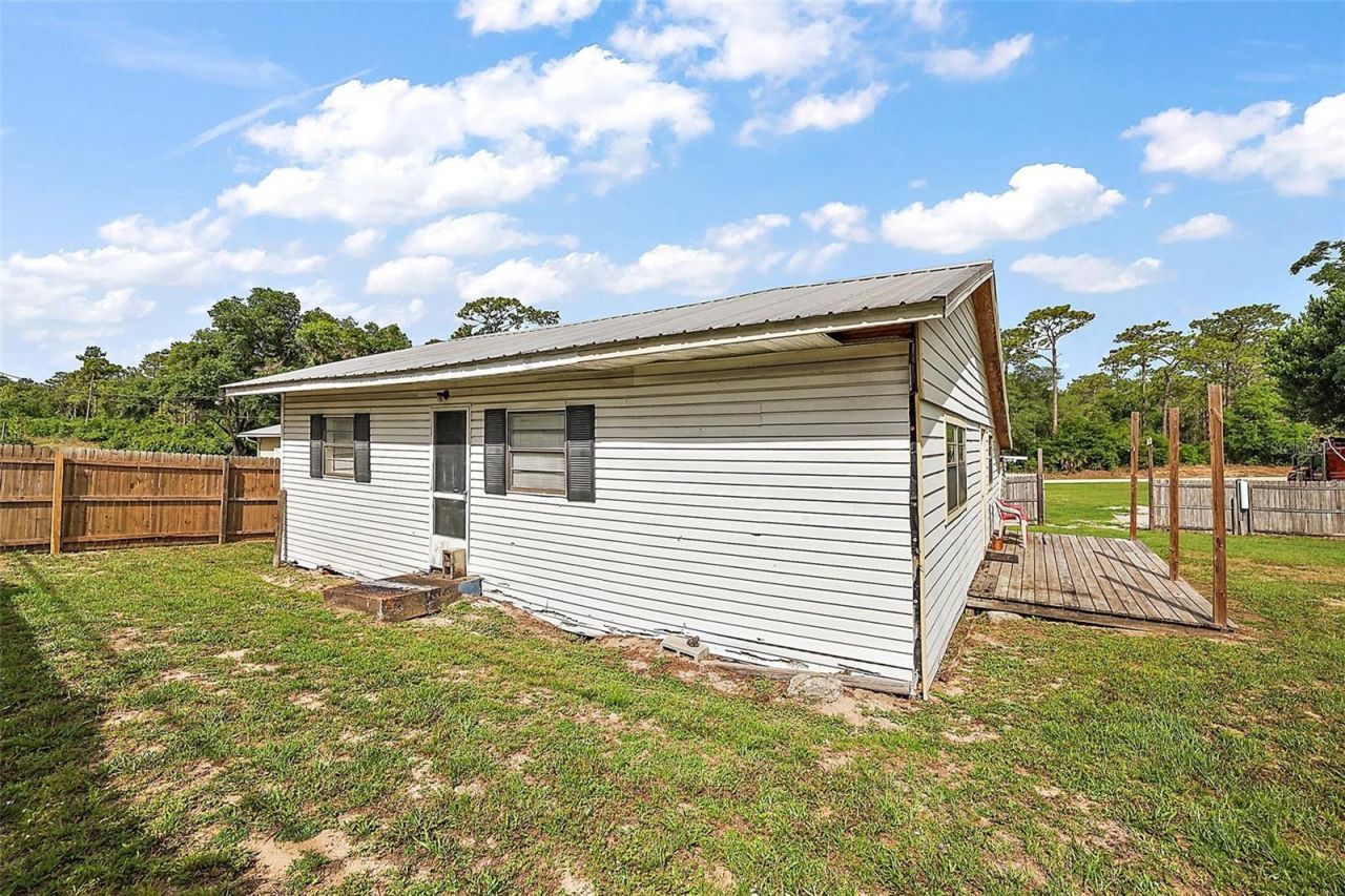 25031 County Road 42, Paisley, FL 32767 Photo