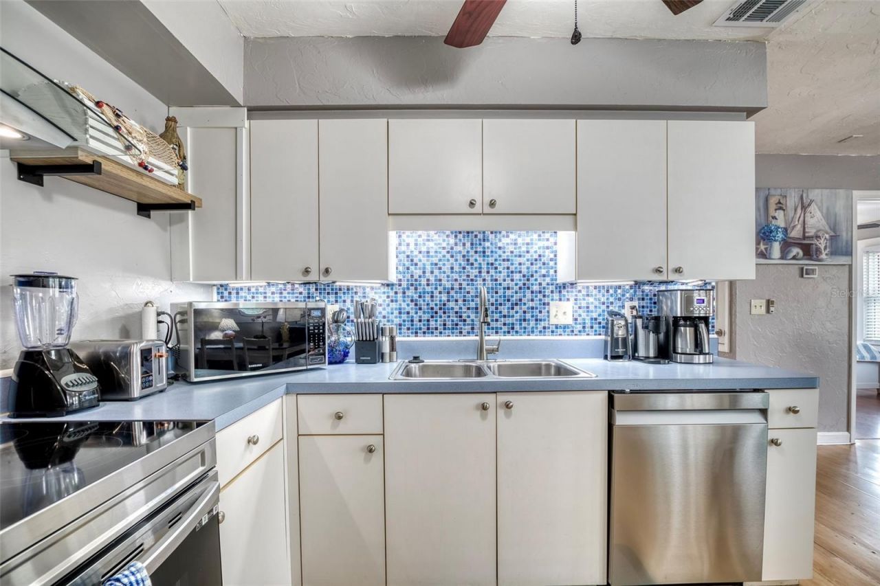 304 15th Street W, Bradenton, FL 34205 Photo