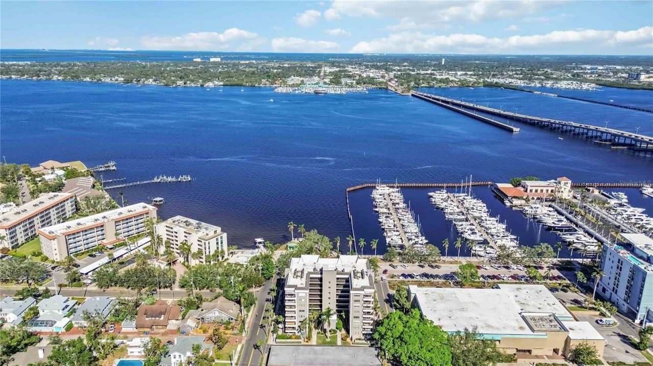 304 15th Street W, Bradenton, FL 34205 Photo