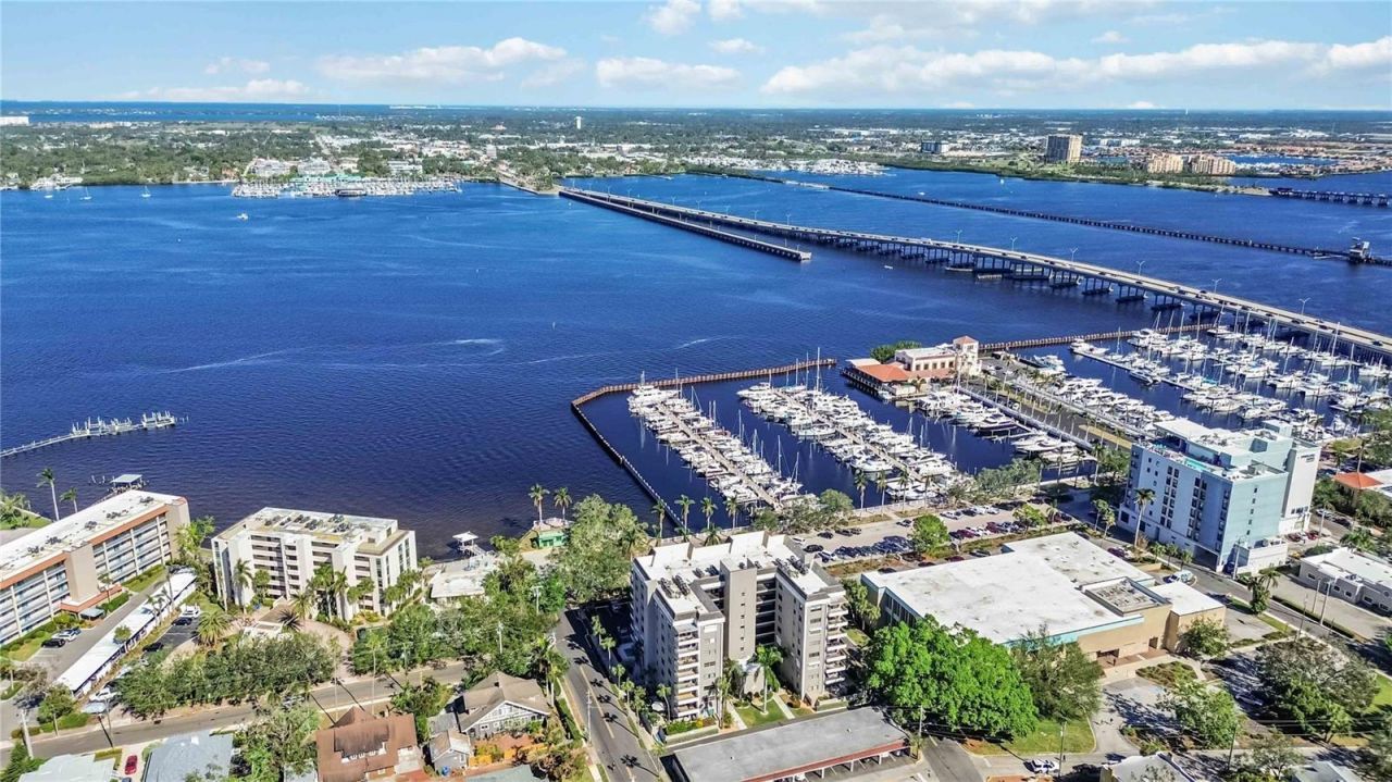 304 15th Street W, Bradenton, FL 34205 Photo