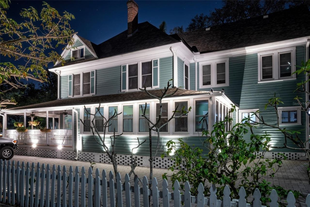 304 15th Street W, Bradenton, FL 34205 Photo