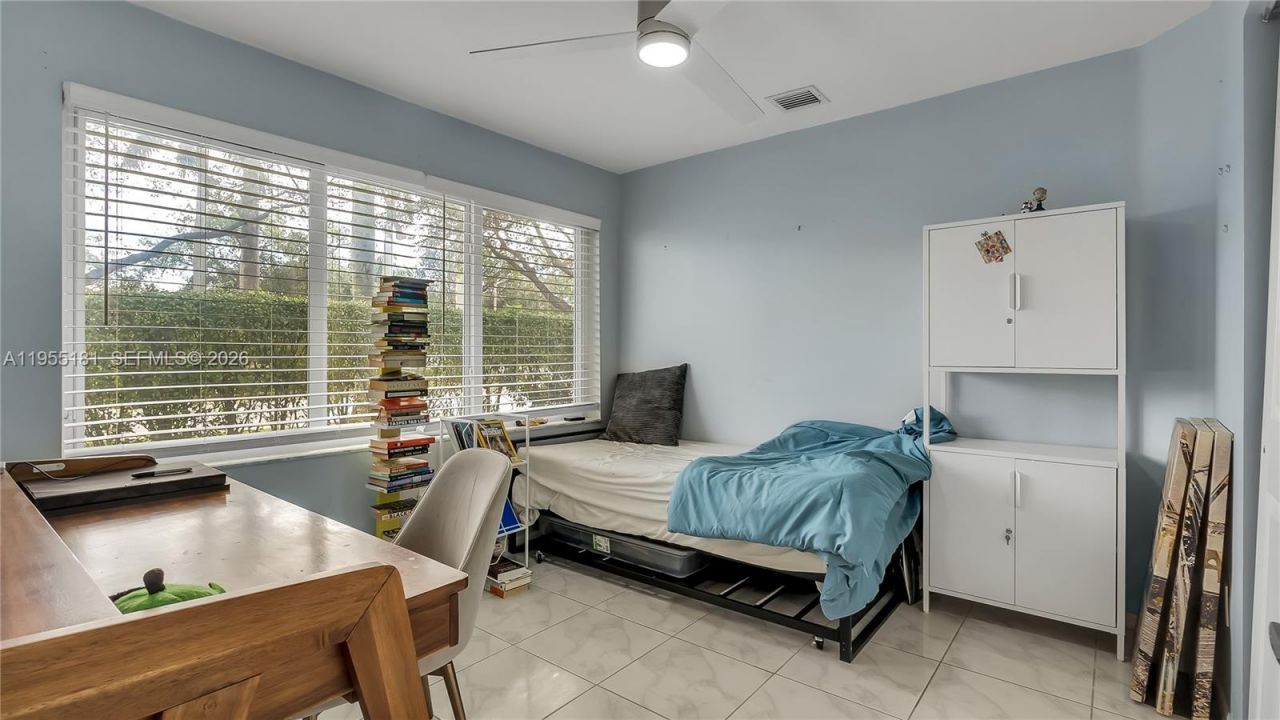 17080 NW 10th St, Pembroke Pines, FL 33028 Photo