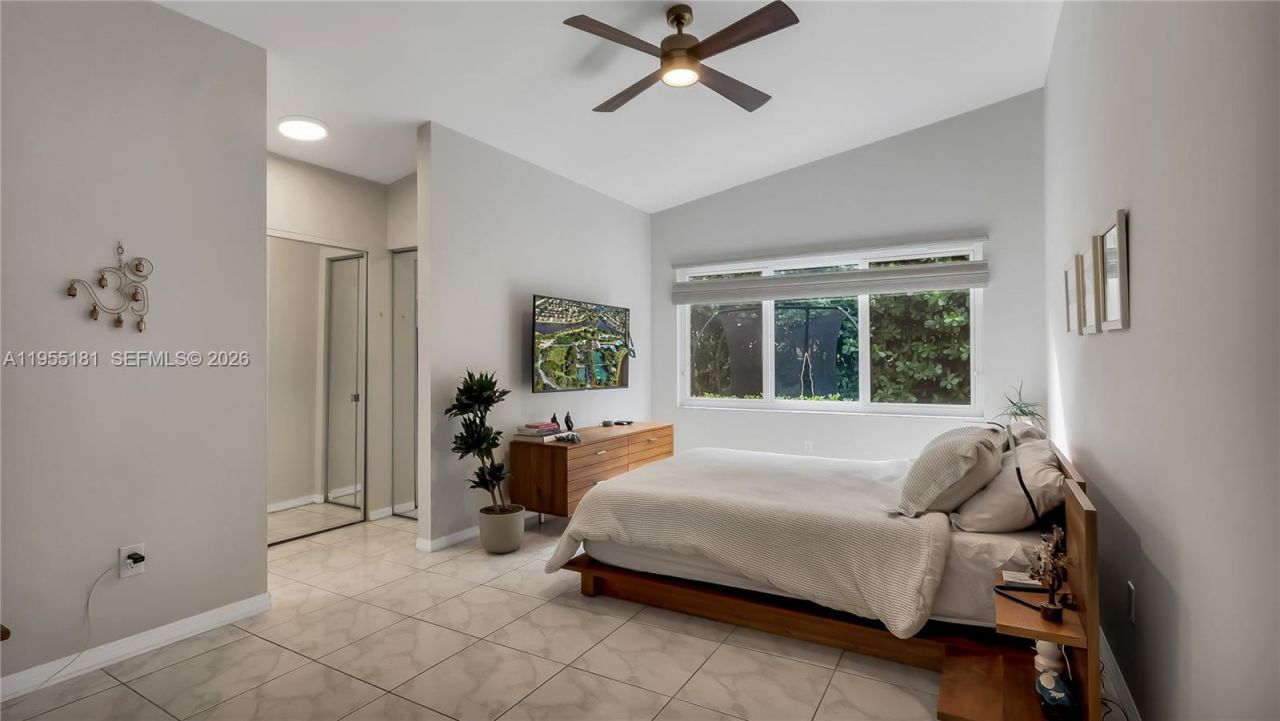 17080 NW 10th St, Pembroke Pines, FL 33028 Photo