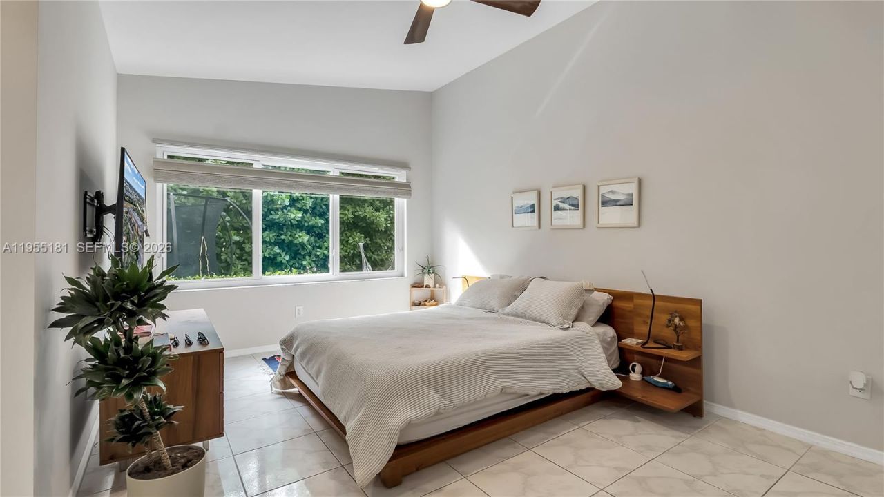 17080 NW 10th St, Pembroke Pines, FL 33028 Photo