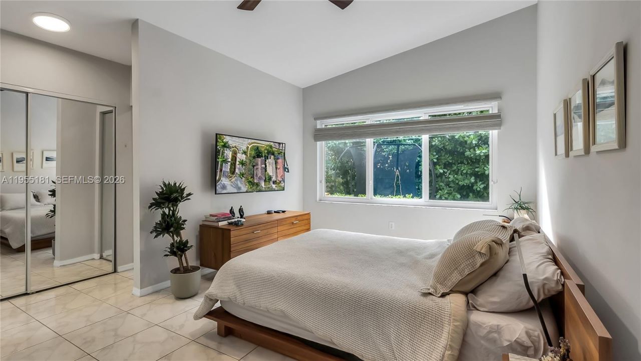 17080 NW 10th St, Pembroke Pines, FL 33028 Photo