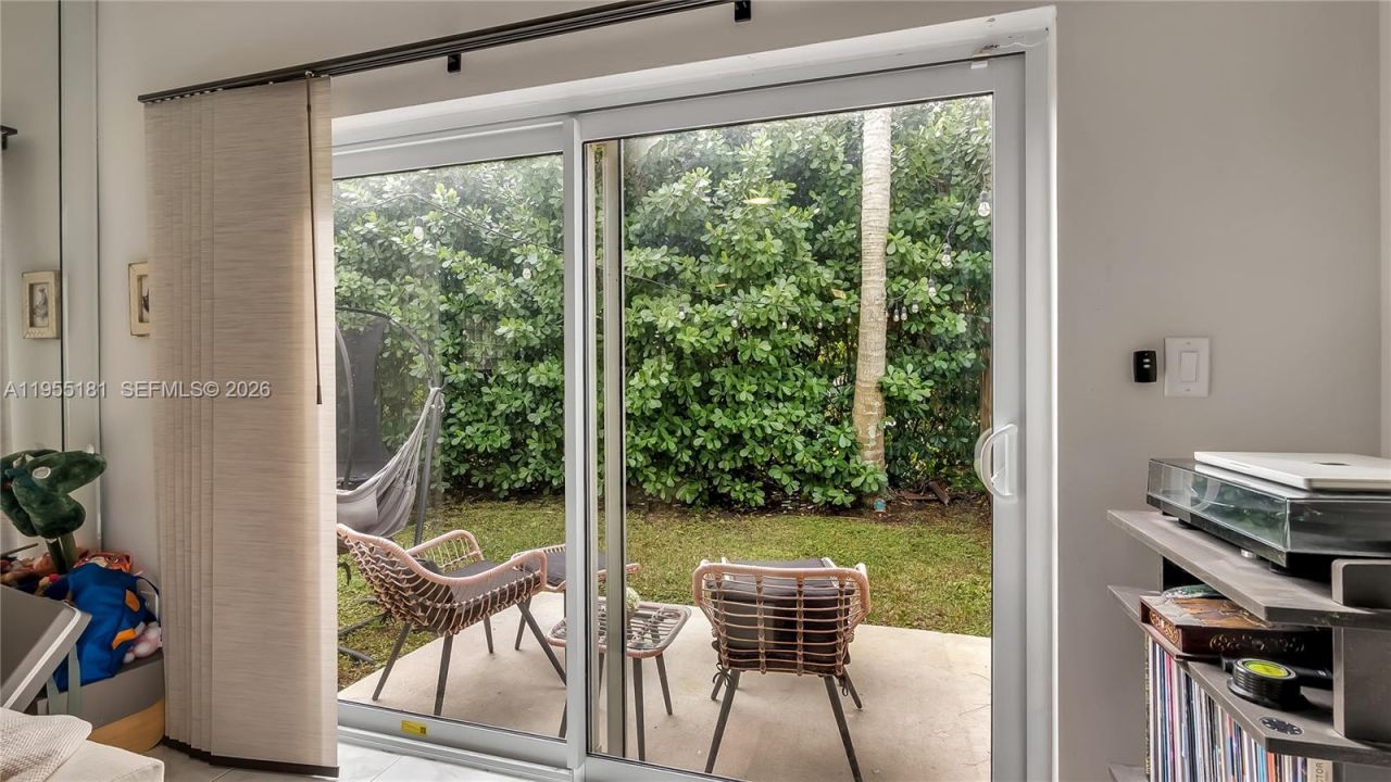 17080 NW 10th St, Pembroke Pines, FL 33028 Photo