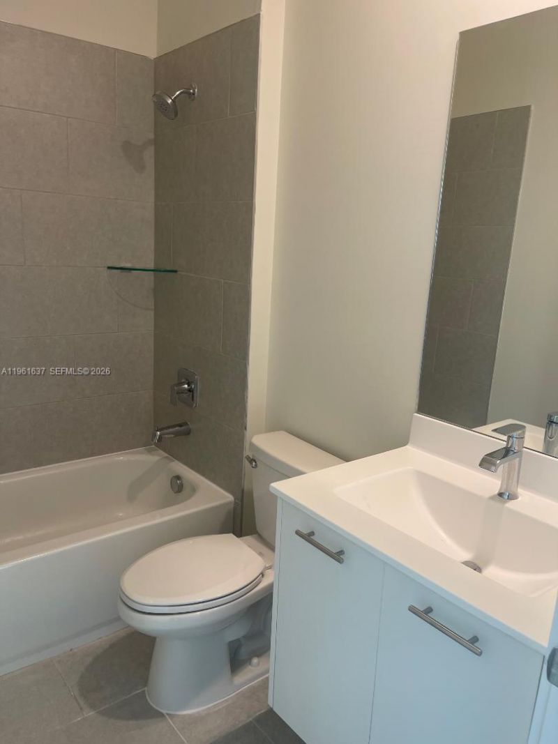 8167 NW 41 St , Unit 407, Doral, FL 33166 Photo