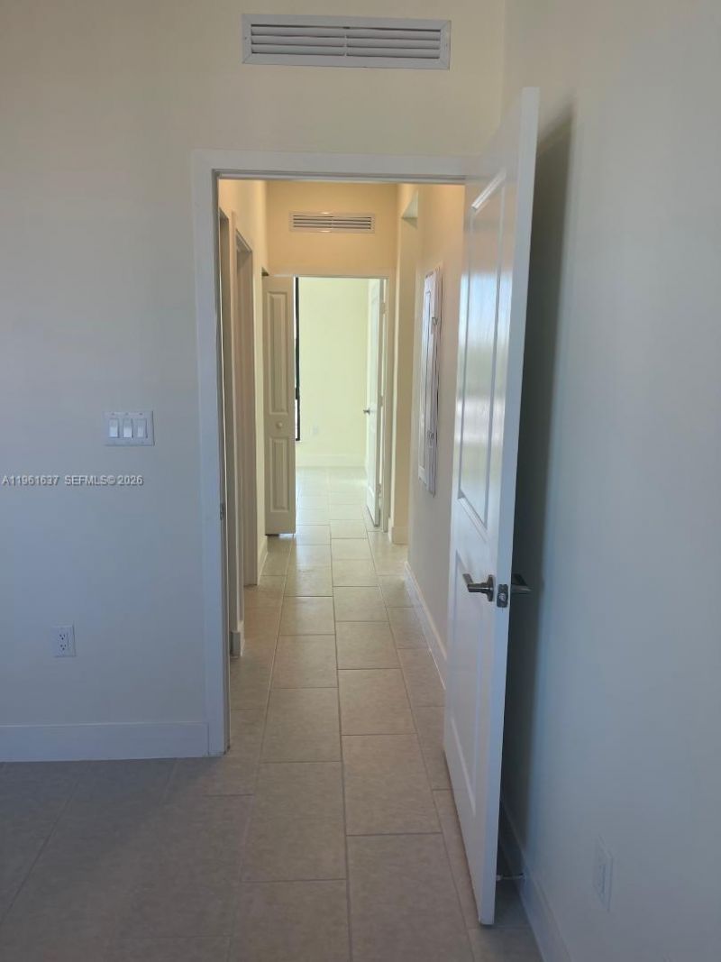8167 NW 41 St , Unit 407, Doral, FL 33166 Photo