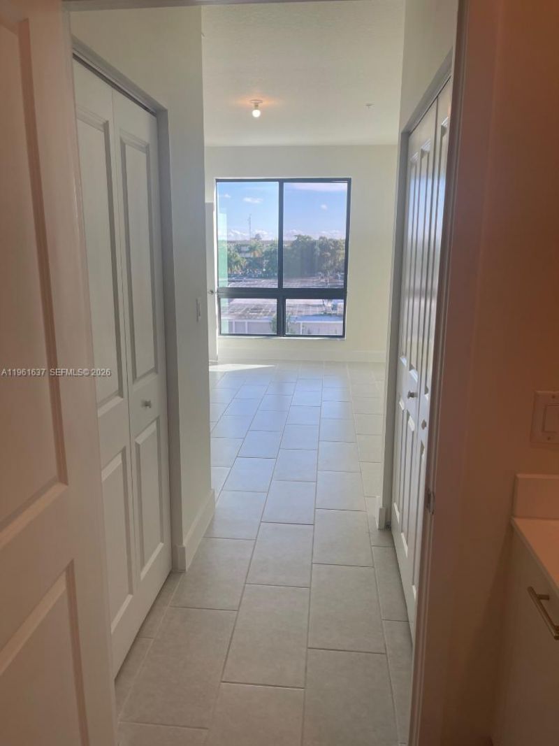 8167 NW 41 St , Unit 407, Doral, FL 33166 Photo