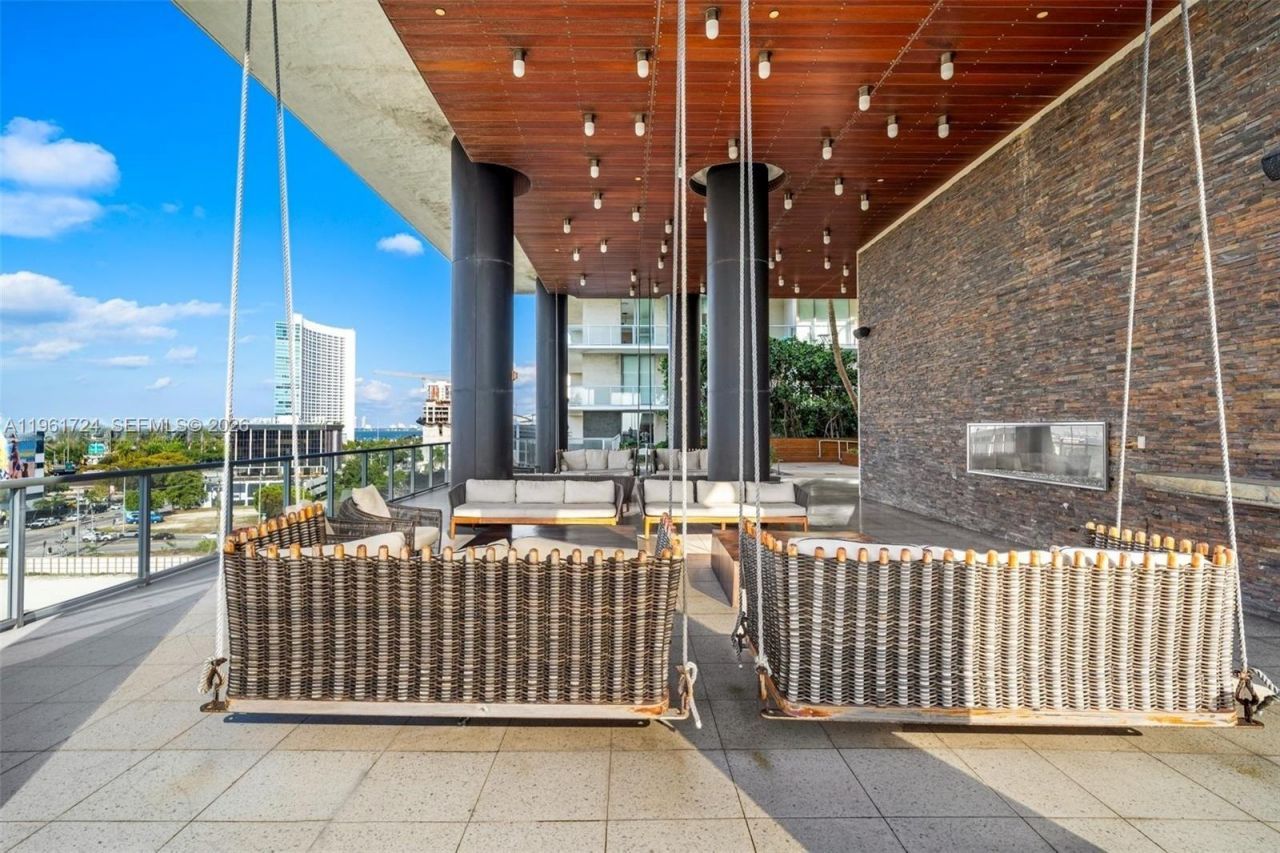 3470 E Coast Ave, Unit H1514, Miami, FL 33137 Photo