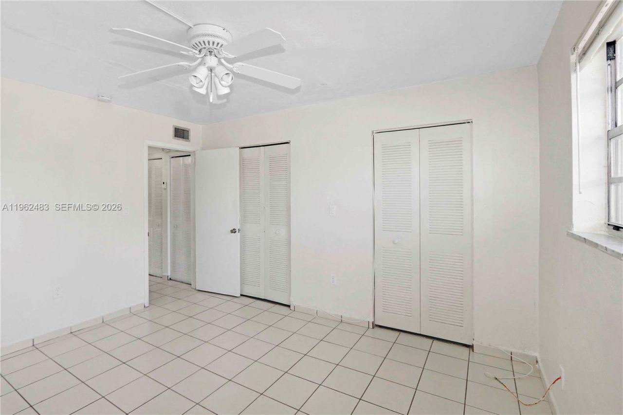 4655 Palm Ave, Unit 309, Hialeah, FL 33012 Photo