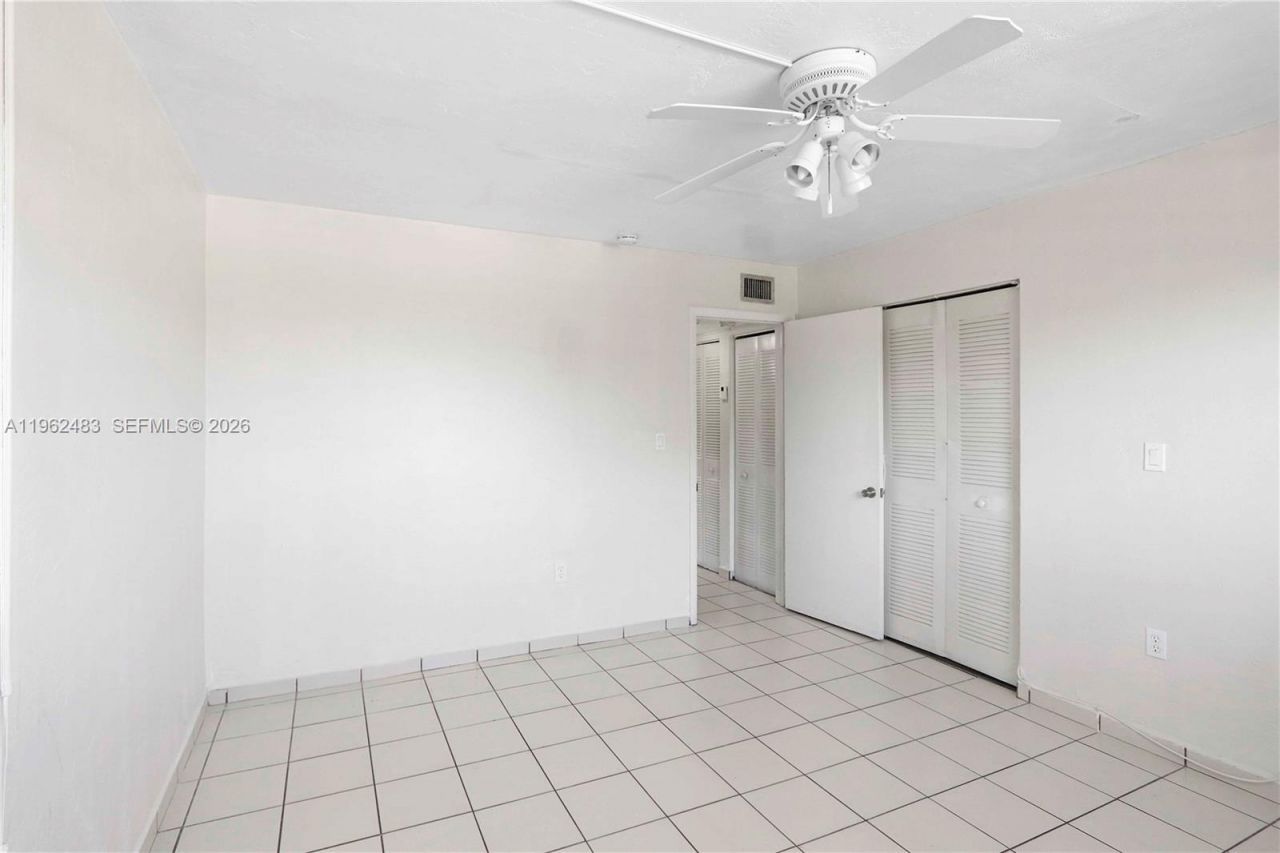 4655 Palm Ave, Unit 309, Hialeah, FL 33012 Photo