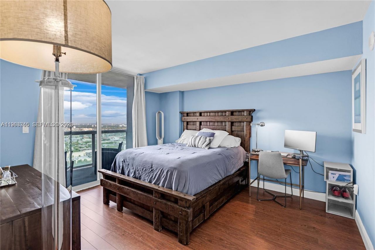 1800 N Bayshore Dr, Unit 3406, Miami, FL 33132 Photo