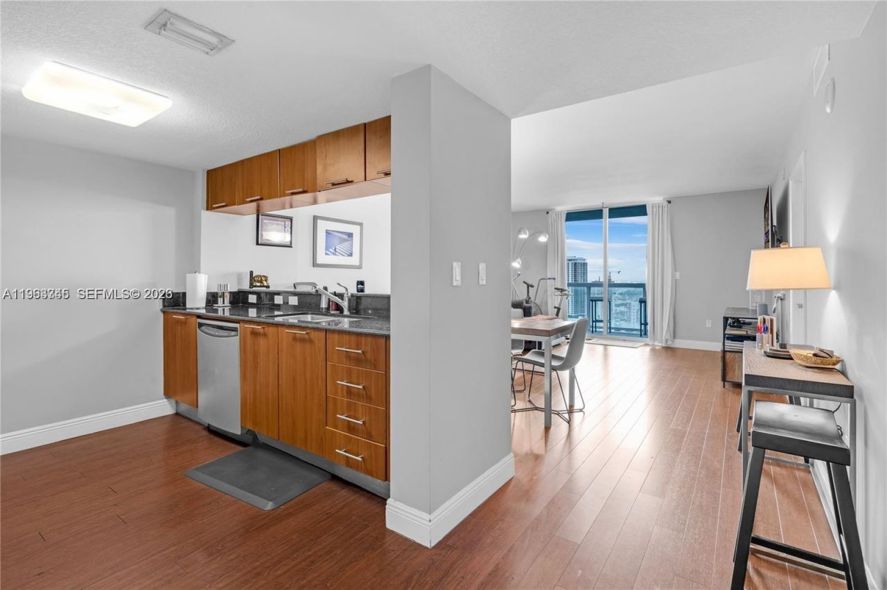 1800 N Bayshore Dr, Unit 3406, Miami, FL 33132 Photo