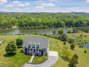 180 ISAAC DRIVE, GORE, VA 22637