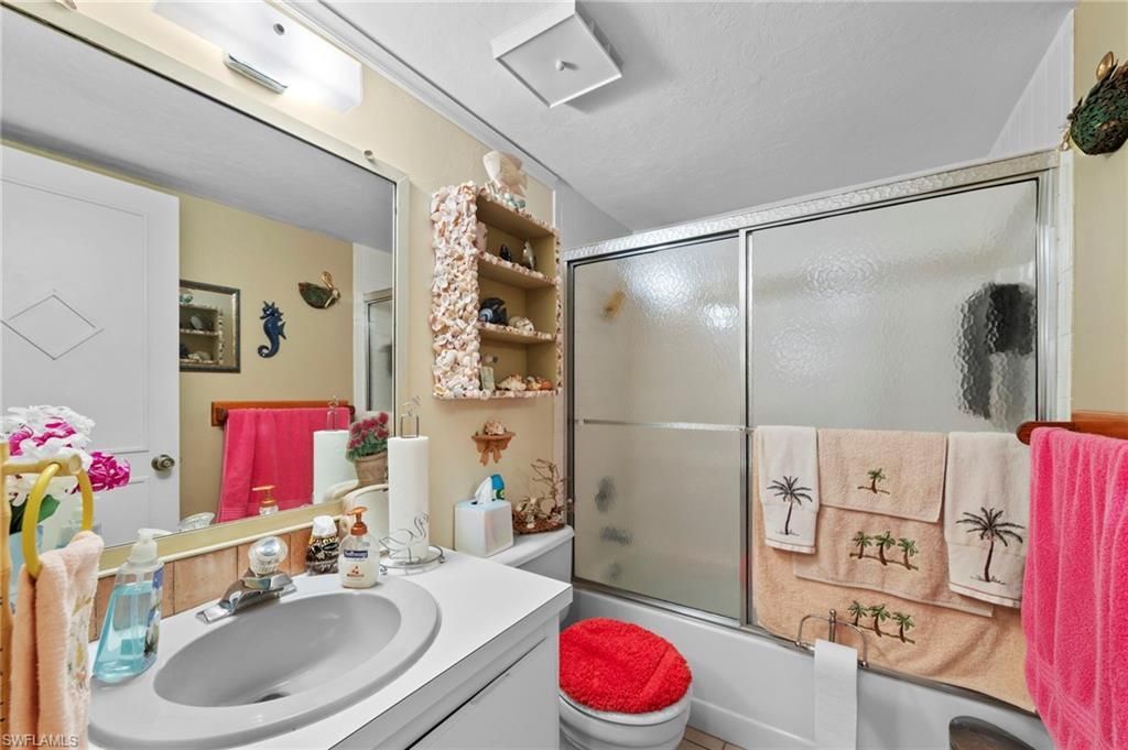 9305 Lake Park Dr, Unit 102, Fort Myers, FL 33919 Photo