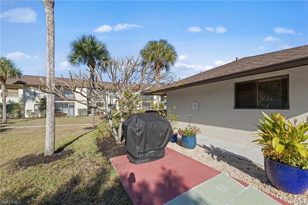 9305 Lake Park Dr, Unit 102, Fort Myers, FL 33919 Photo