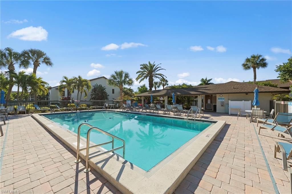 9305 Lake Park Dr, Unit 102, Fort Myers, FL 33919 Photo