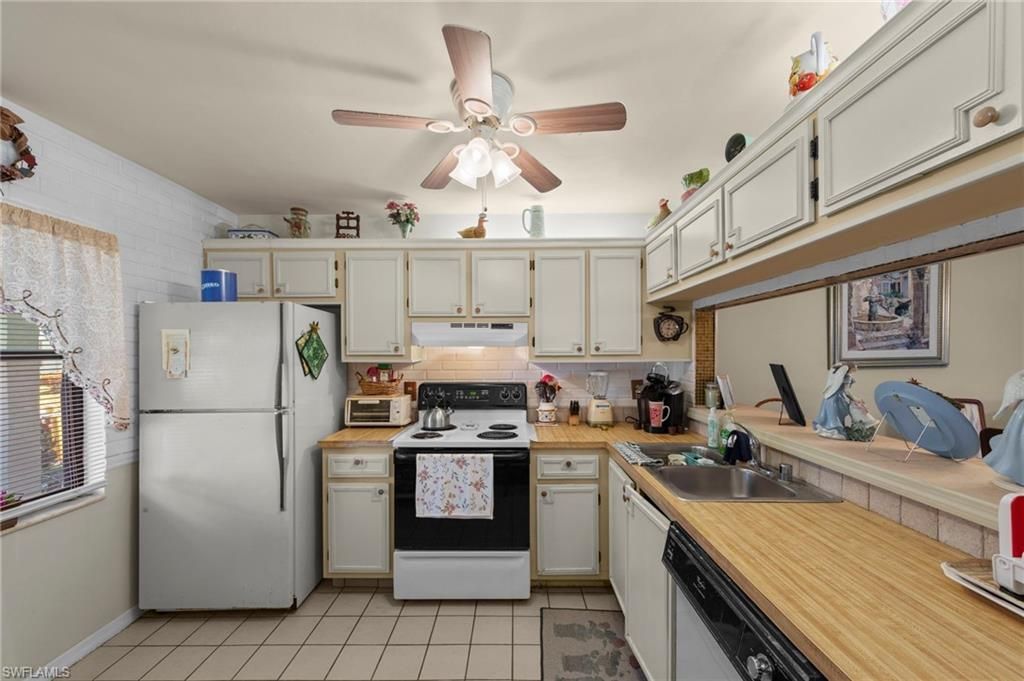 9305 Lake Park Dr, Unit 102, Fort Myers, FL 33919 Photo