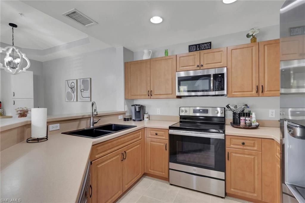 3965 Pomodoro Cir, Unit 102, Cape Coral, FL 33909 Photo