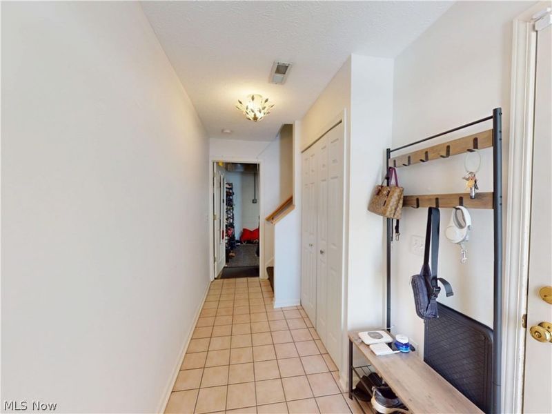 517 Parkside Lane, Tallmadge, OH 44278 Photo 3