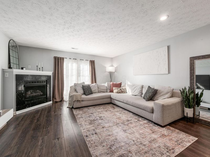 4633 Parrau Drive, Columbus, OH 43228 Photo 13