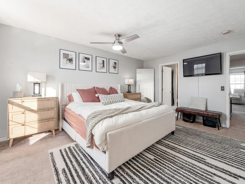 4633 Parrau Drive, Columbus, OH 43228 Photo 18