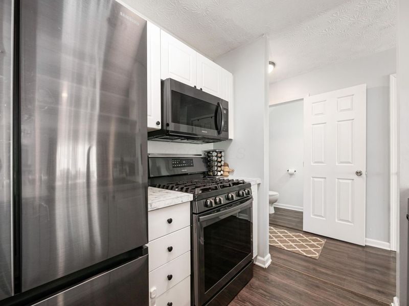 4633 Parrau Drive, Columbus, OH 43228 Photo 9