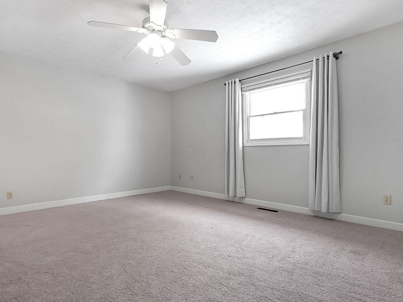 3151 Parkview Drive, Grove City, OH 43123 Photo 12