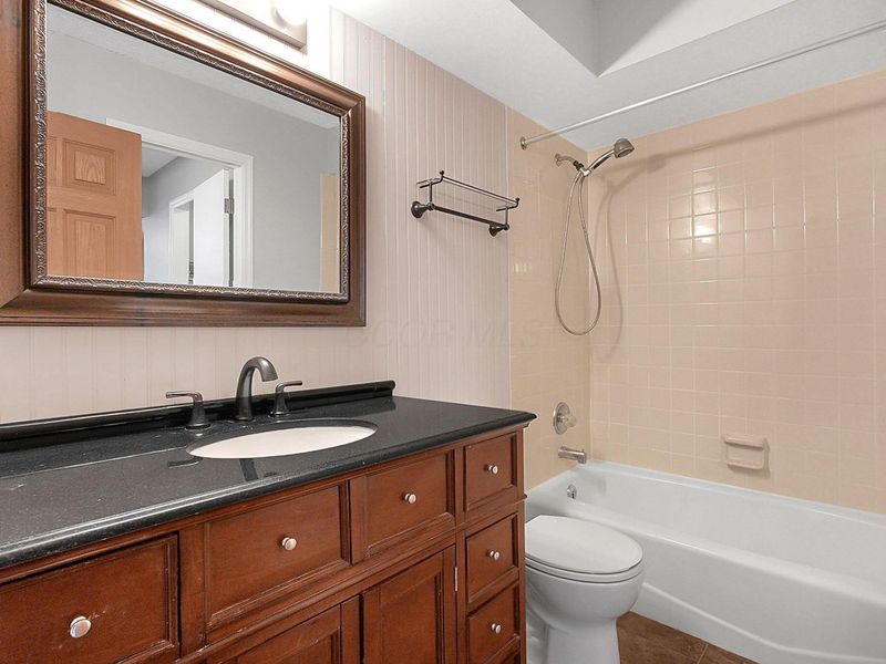 3151 Parkview Drive, Grove City, OH 43123 Photo 18
