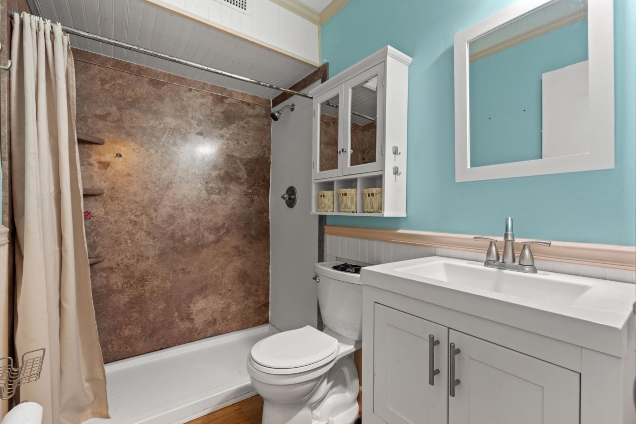 405 Cambridge Circle Photo 10