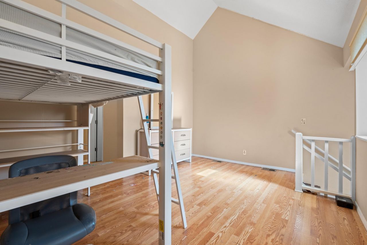 405 Cambridge Circle Photo 14