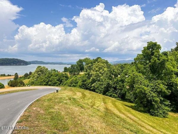 6377 Coves Edge Tr, Russellville, TN 37860