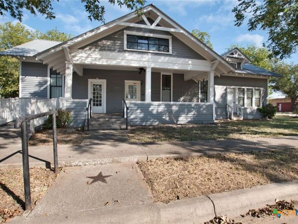 107 W 5th Street, Lampasas, TX 76550