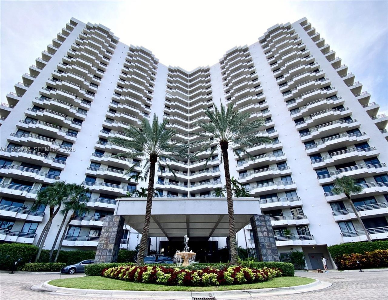 3300 NE 191st St, Unit 1807, Aventura, FL 33180 Photo