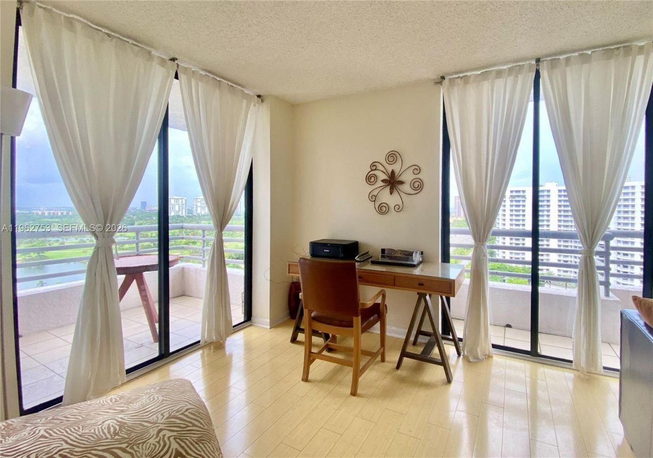 3300 NE 191st St, Unit 1807, Aventura, FL 33180 Photo