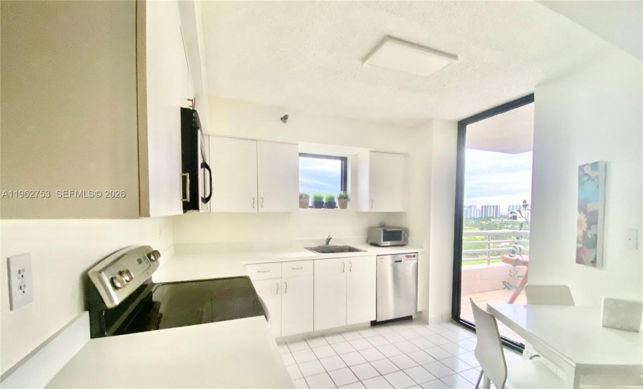 3300 NE 191st St, Unit 1807, Aventura, FL 33180 Photo