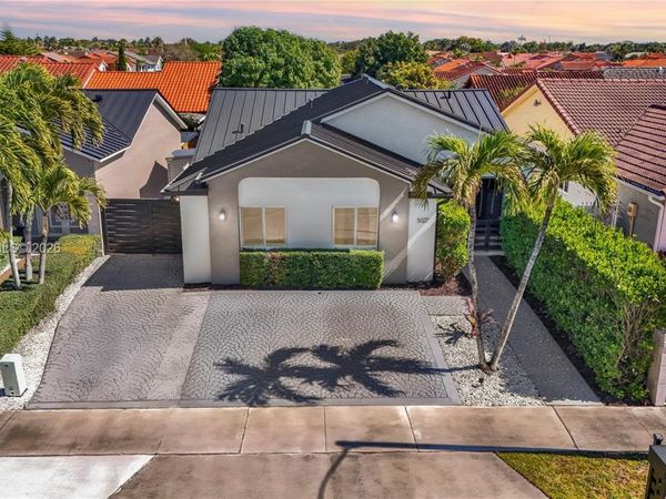 5027 SW 146th Ave, Miami, FL 33175