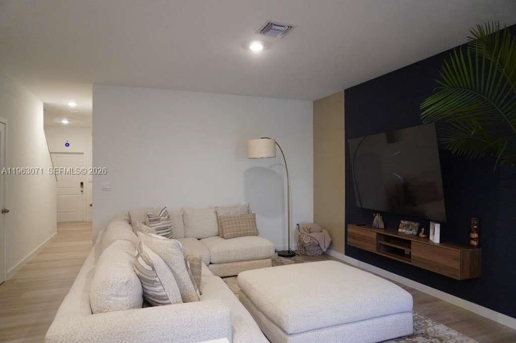 385 NW 9th St, Unit 385, Pompano Beach, FL 33060 Photo