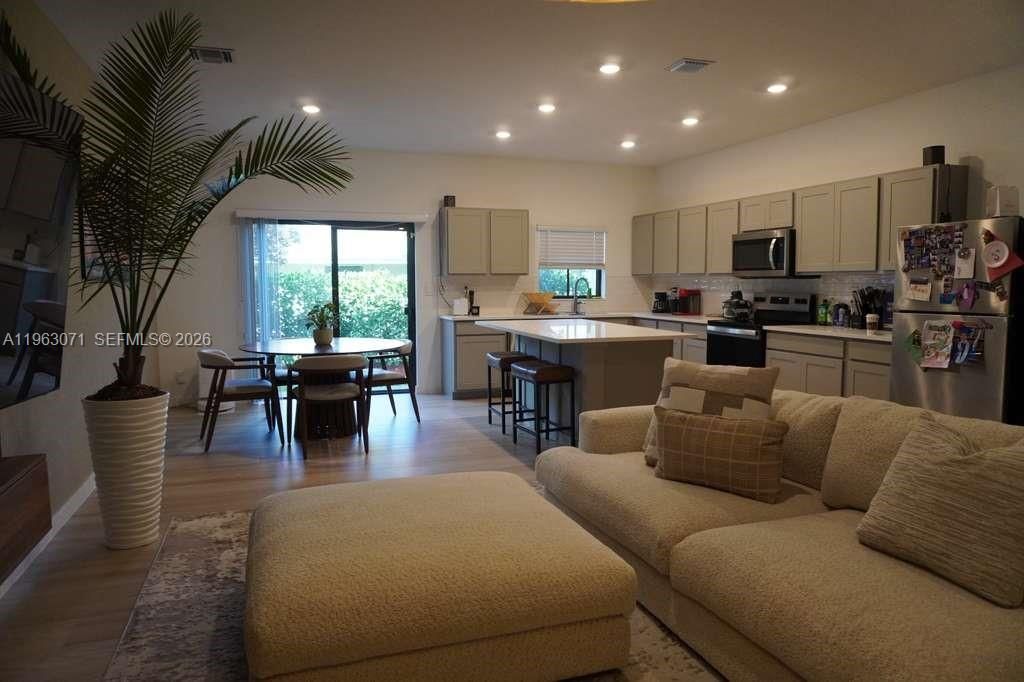 385 NW 9th St, Unit 385, Pompano Beach, FL 33060 Photo