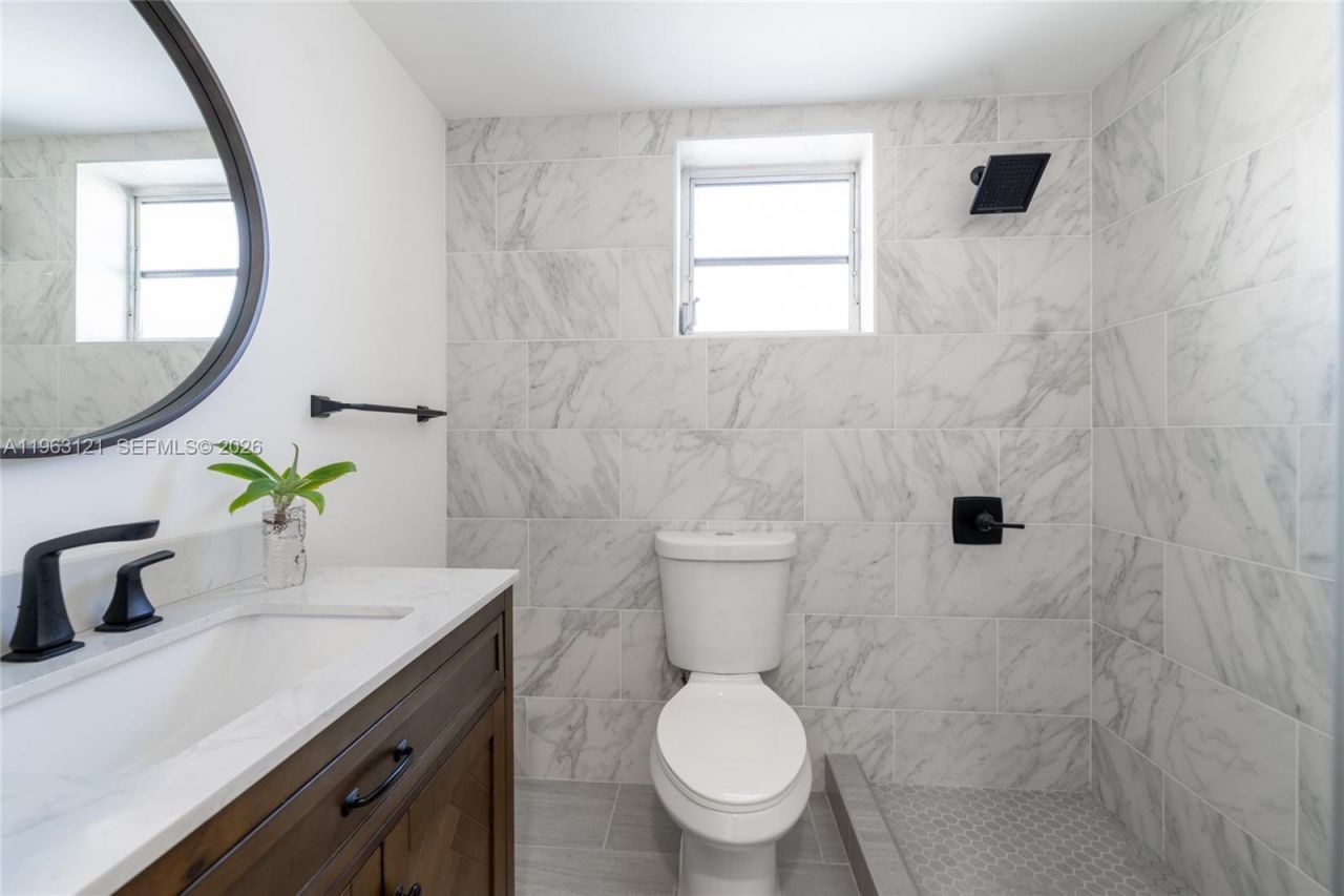 1631 SW 21st St , Miami, FL 33145 Photo