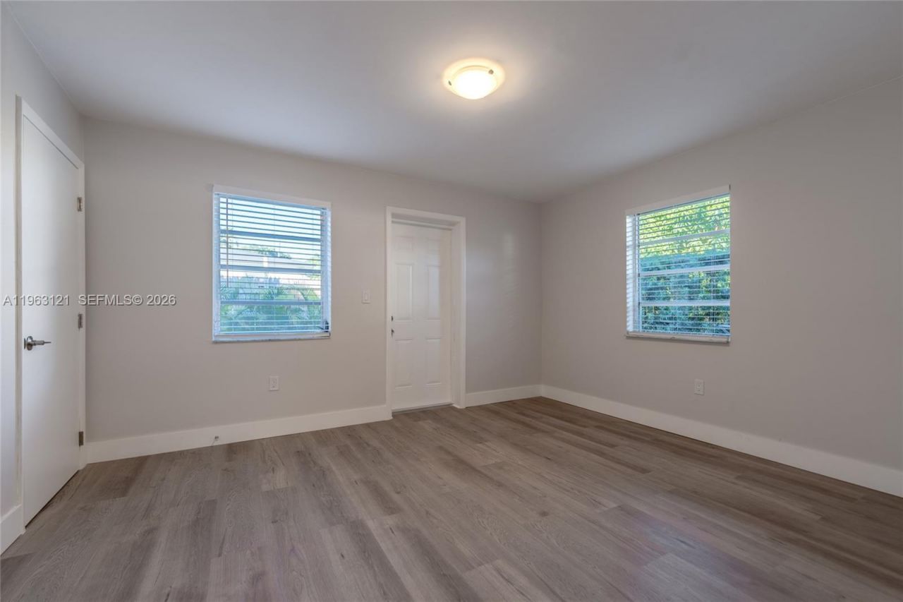 1631 SW 21st St , Miami, FL 33145 Photo