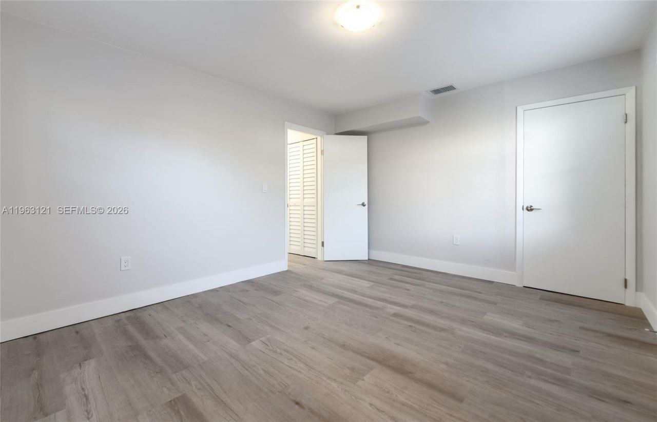 1631 SW 21st St , Miami, FL 33145 Photo