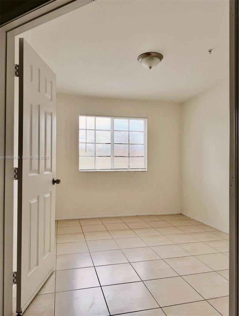 777 SW 111th Way, Unit 301, Pembroke Pines, FL 33025 Photo