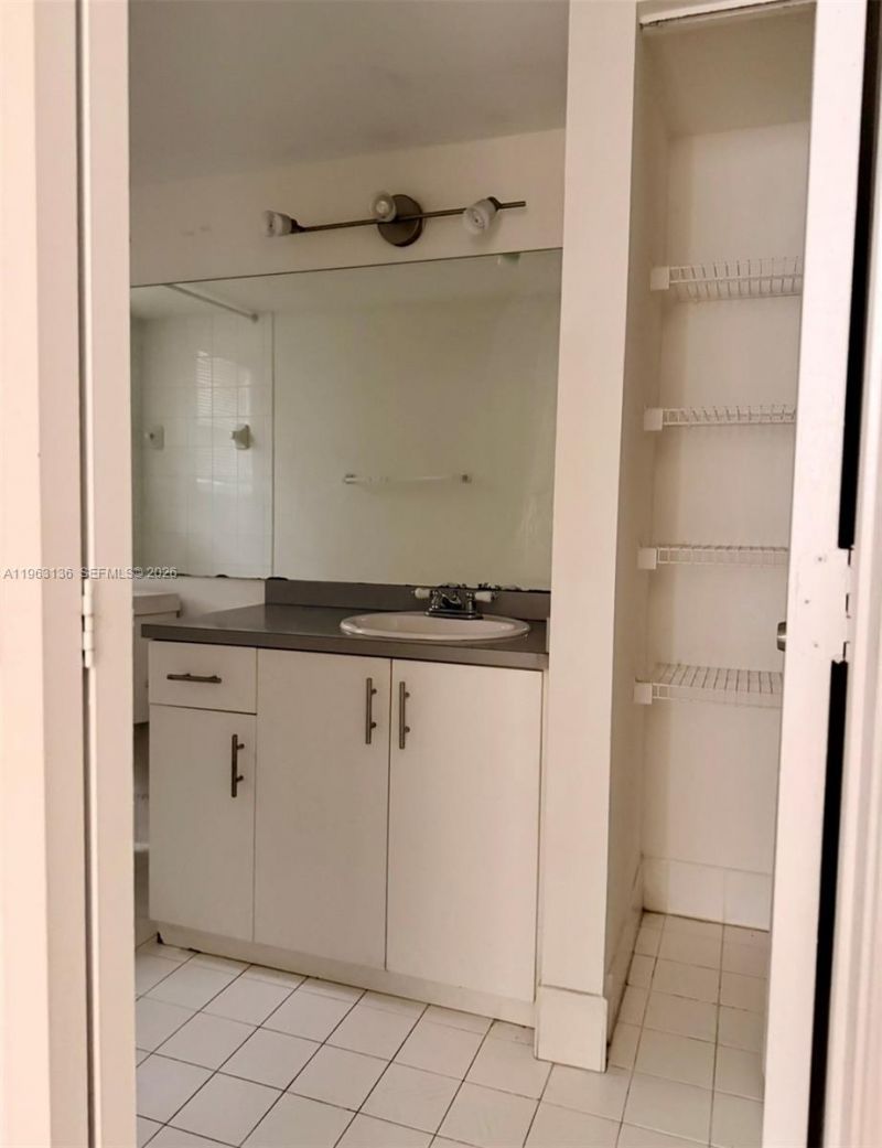 777 SW 111th Way, Unit 301, Pembroke Pines, FL 33025 Photo