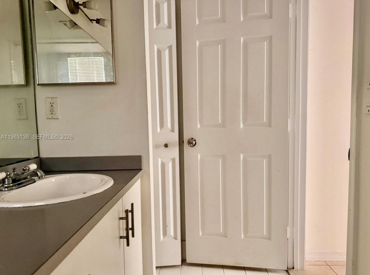 777 SW 111th Way, Unit 301, Pembroke Pines, FL 33025 Photo