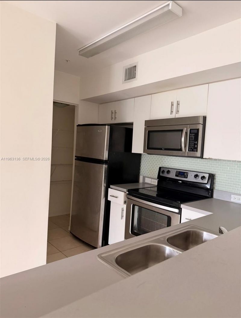 777 SW 111th Way, Unit 301, Pembroke Pines, FL 33025 Photo