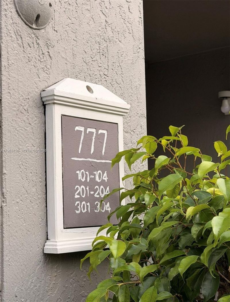 777 SW 111th Way, Unit 301, Pembroke Pines, FL 33025 Photo